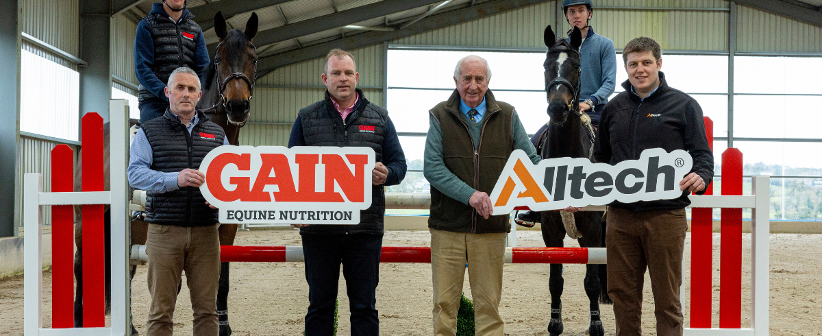 GAIN National Grand Prix Launch men, horses and signs